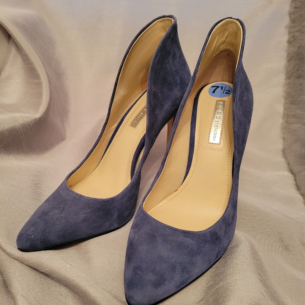 BCBG heels 7.5